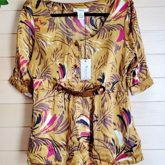 VERTIGO PARIS 100% Silk Printed Blouse - Picture 2 of 10